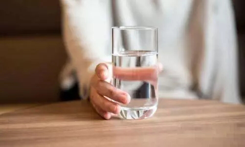 多喝还原水预防癌症